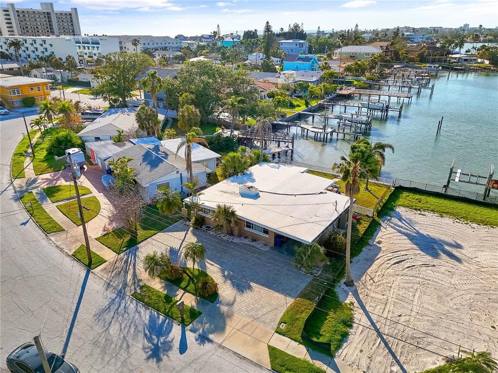15305 HARBOR DRIVE 4