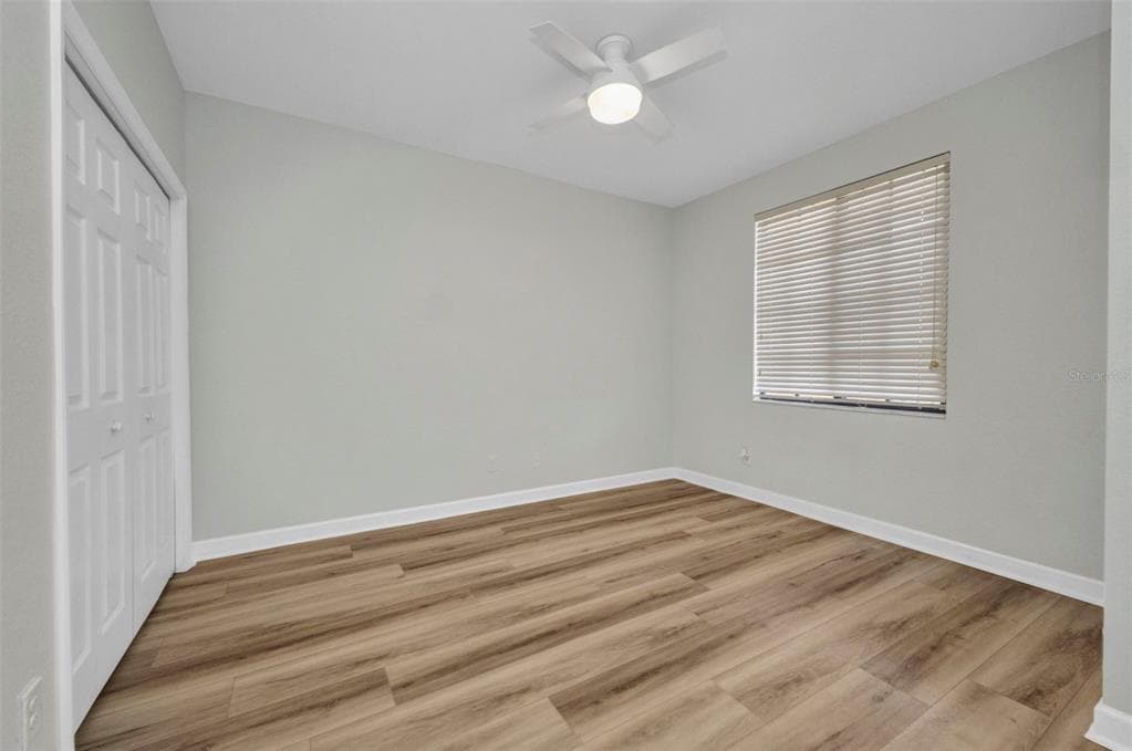 900 E MARION AVENUE 1203 photo 15