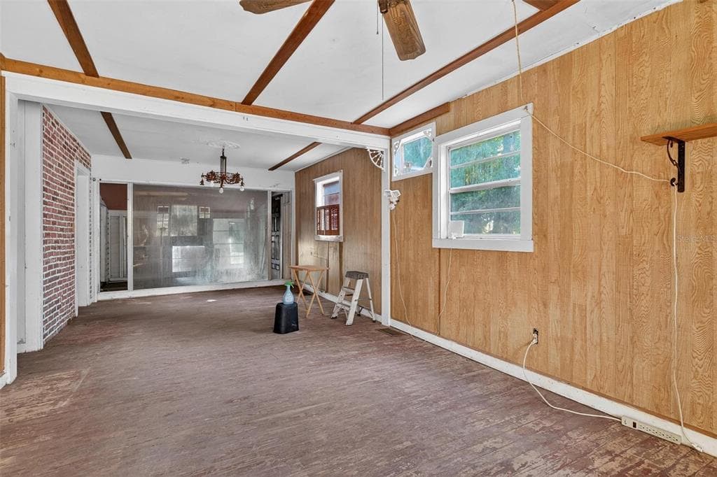 54544 BUCKHORN ROAD photo 6