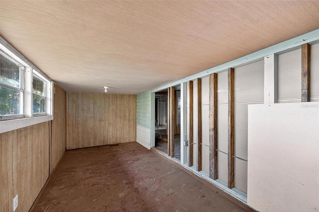 54544 BUCKHORN ROAD photo 15