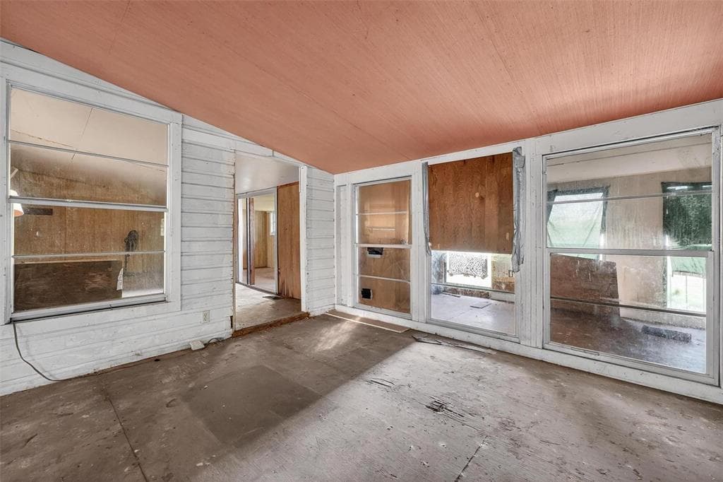 54544 BUCKHORN ROAD photo 11