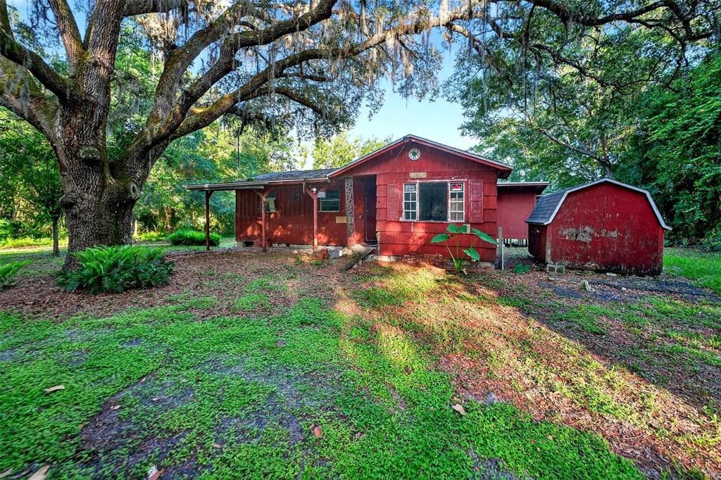 54544 BUCKHORN ROAD photo 4