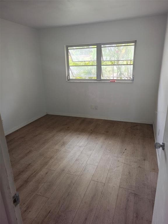 3995 SOUTH CIRCLE photo 24