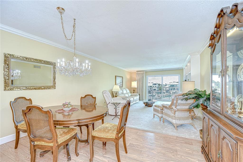 340 PINELLAS BAYWAY S 304 photo 12