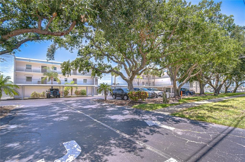 340 PINELLAS BAYWAY S #304 3