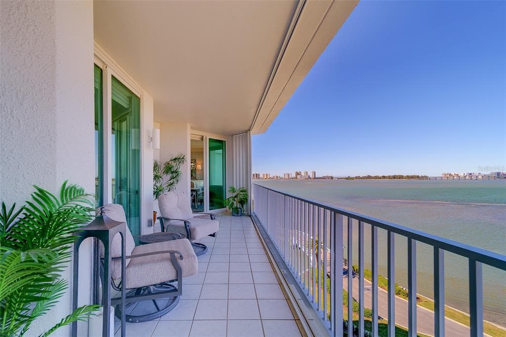 2 SEASIDE LANE #801 1