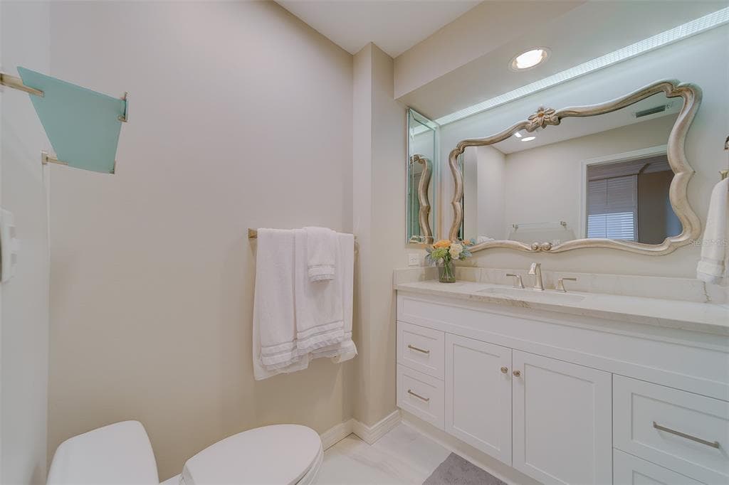 2 SEASIDE LANE 801 photo 15