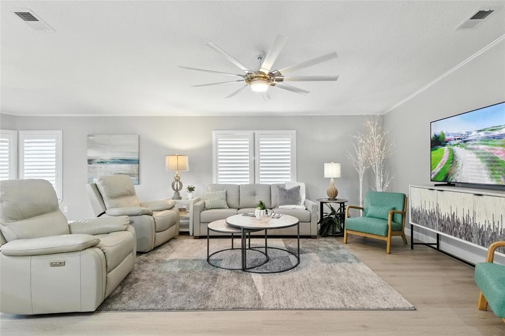 38 PLUMOSA DRIVE photo 12
