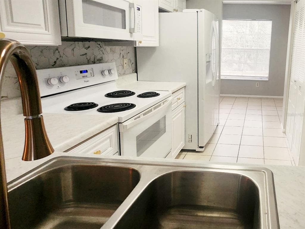 7148 E BANK DRIVE photo 5