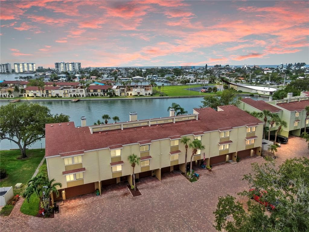 459 HAVEN POINT DRIVE #459 1