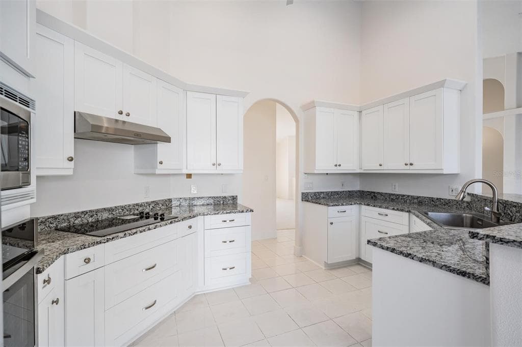 2127 LAGOON DRIVE 5