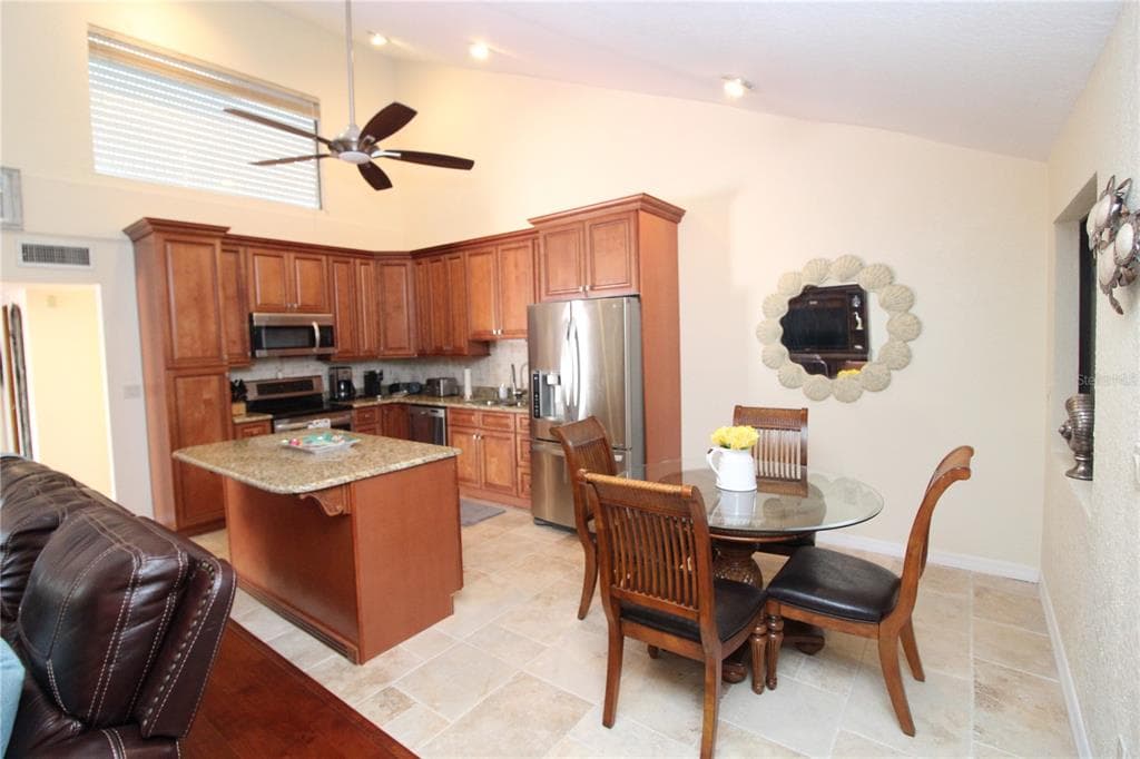 25188 MARION AVENUE 24 photo 9