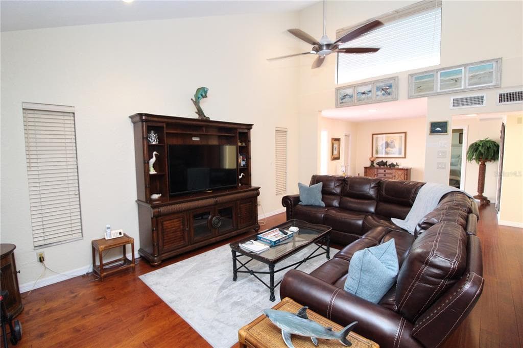 25188 MARION AVENUE 24 photo 10