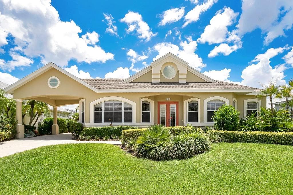 4716 PINNACLE DRIVE 1
