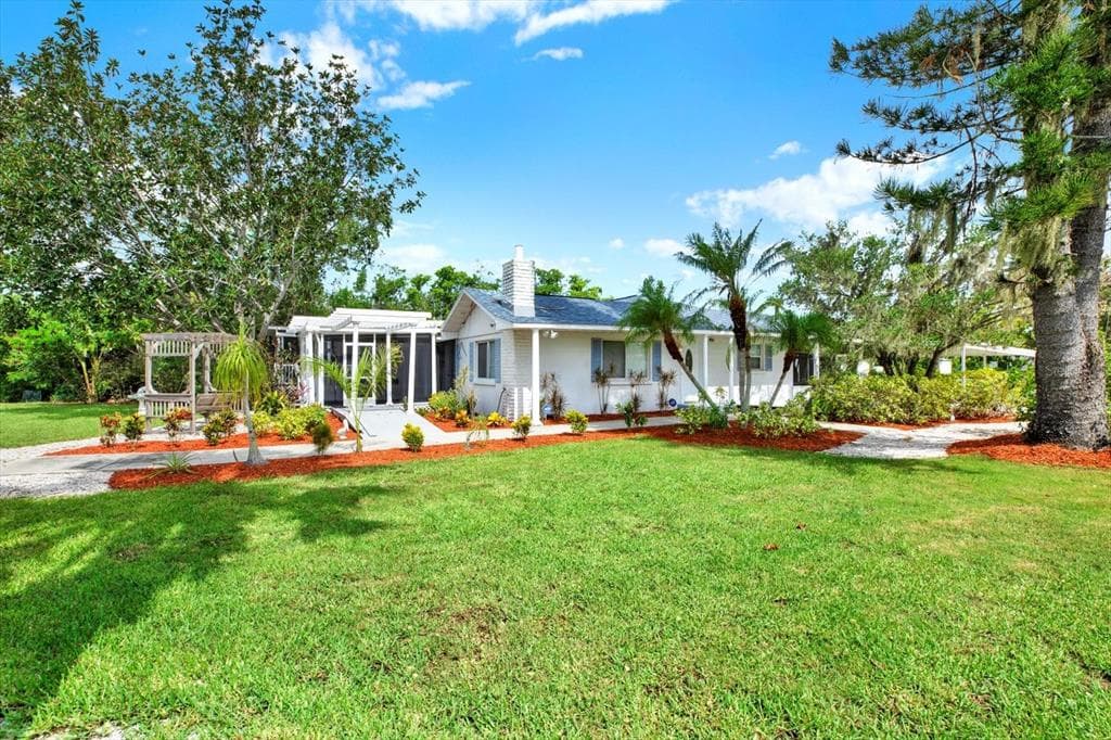 102 W NORTH BRANCH ROAD 2