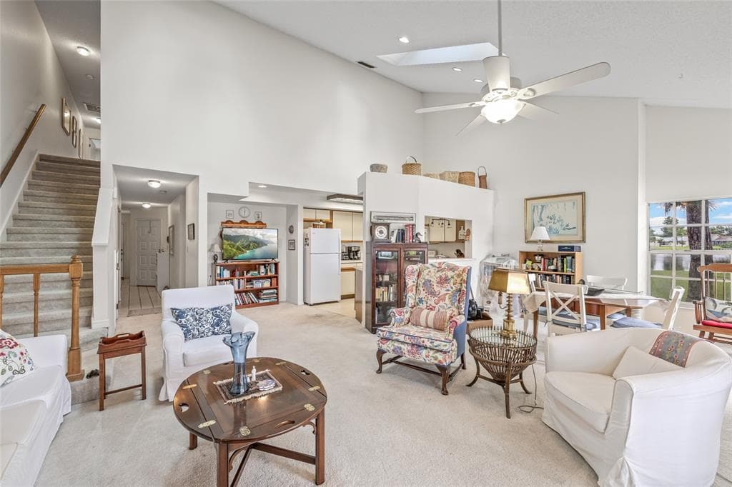 699 MALTA COURT NE photo 10