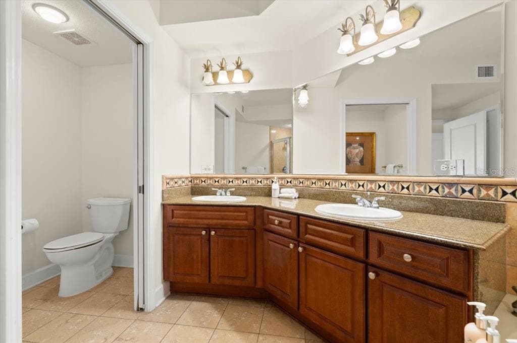200 OCEAN CREST DRIVE 813 photo 25
