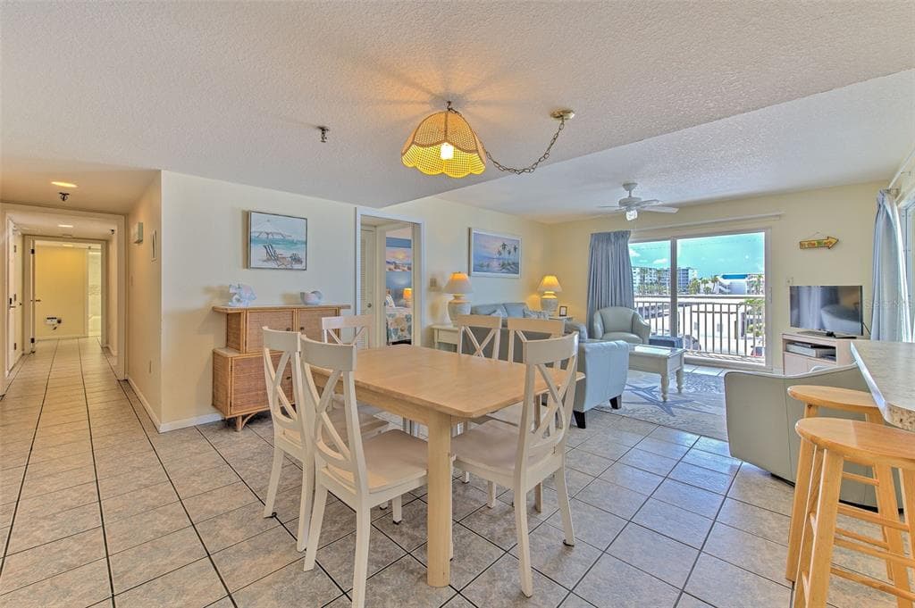 17450 GULF BOULEVARD 103 photo 16