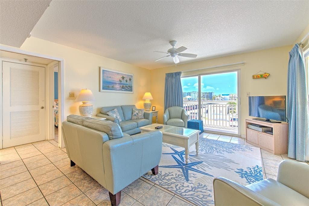 17450 GULF BOULEVARD 103 photo 10