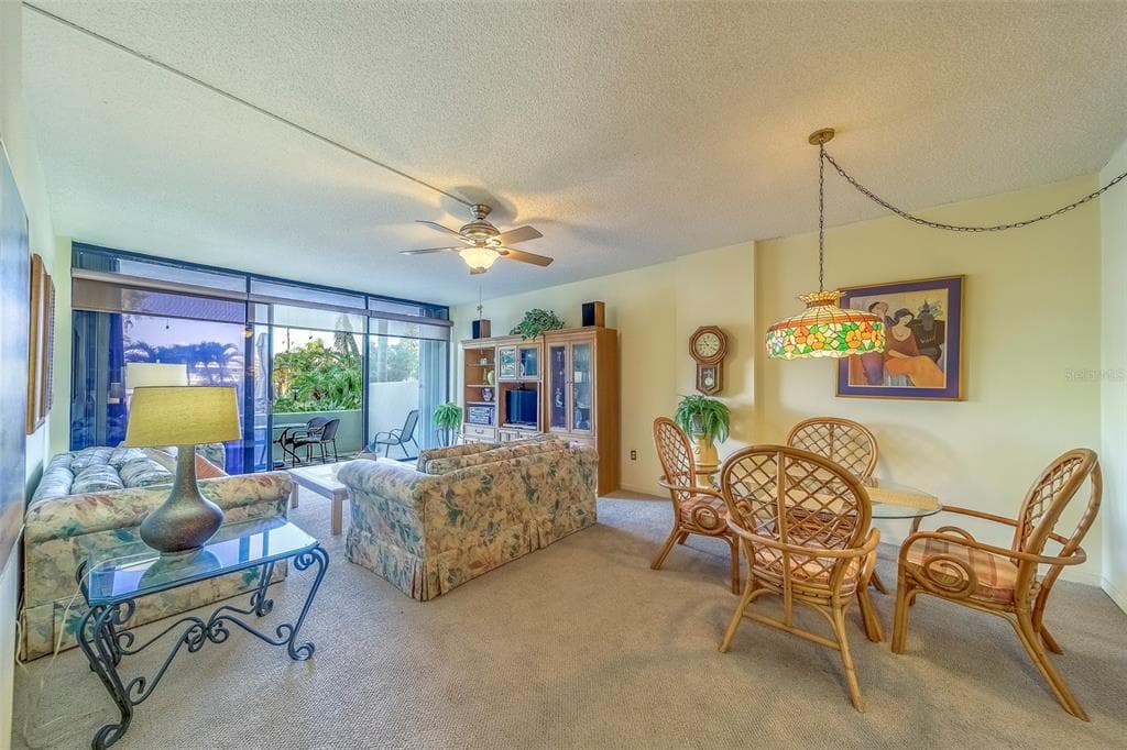 400 ISLAND WAY 104 photo 15