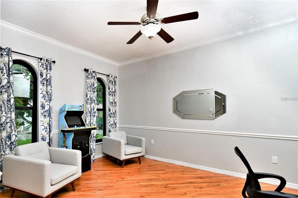 355 TRIESTE DRIVE photo 9