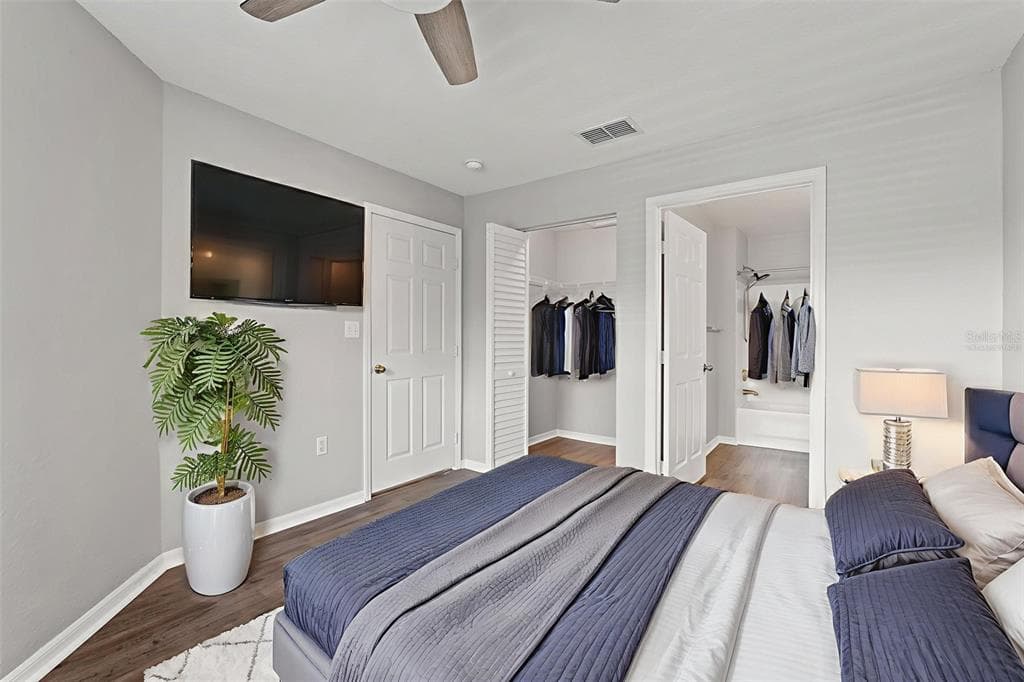 9042 LAKE CHASE ISLAND WAY photo 14