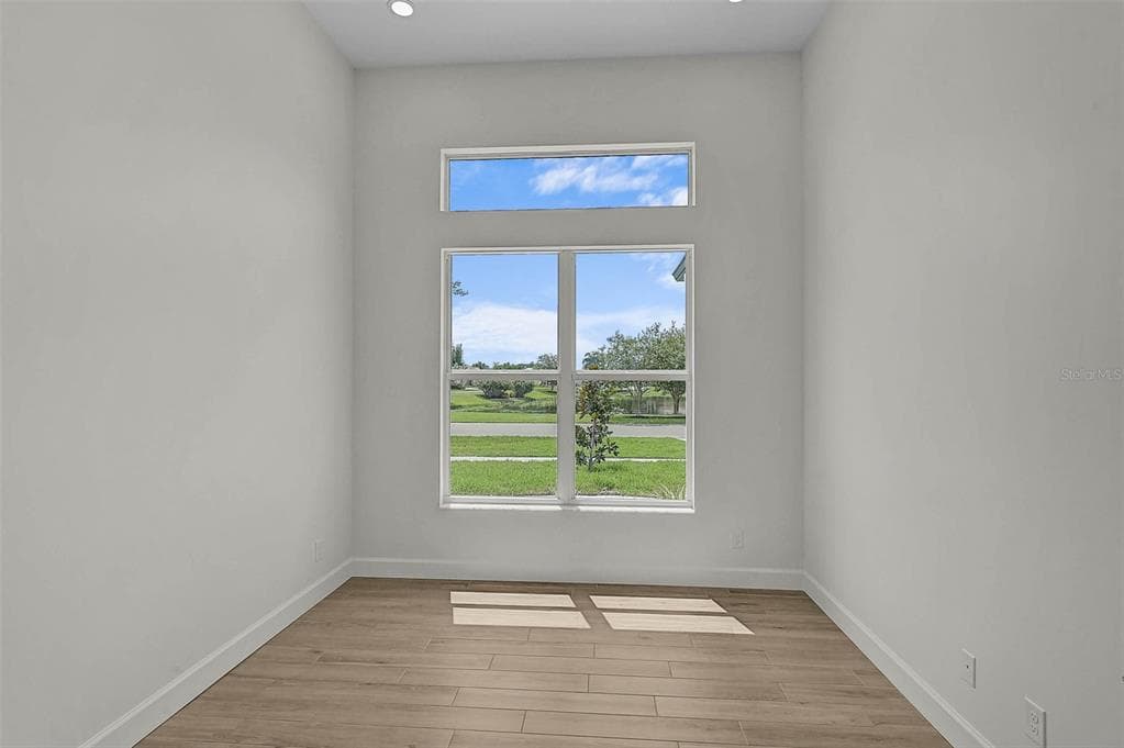 6655 PAN AMERICAN BOULEVARD photo 22