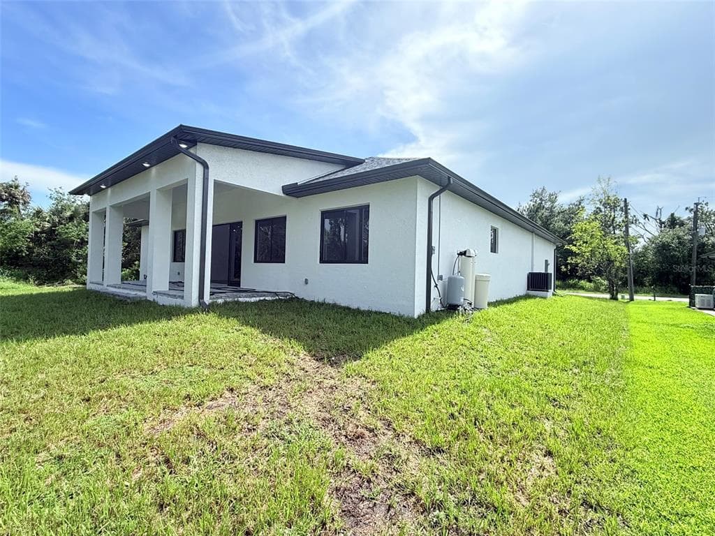 34 EVARO DRIVE photo 5