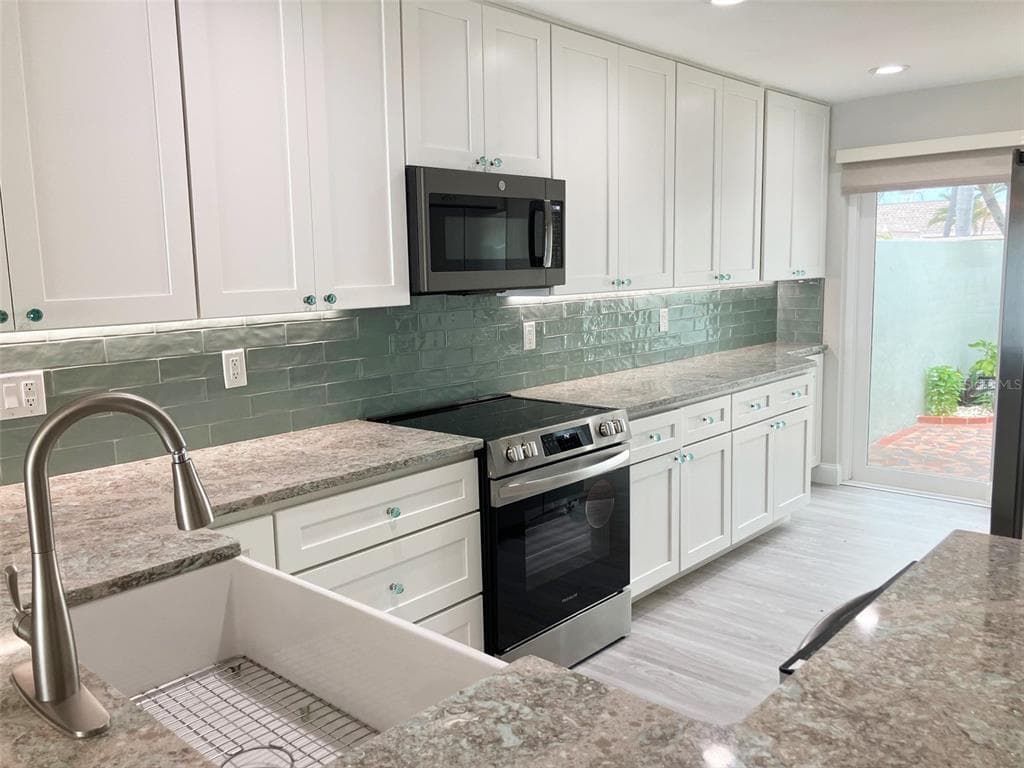 628 BOCA CIEGA POINT BOULEVARD S 5