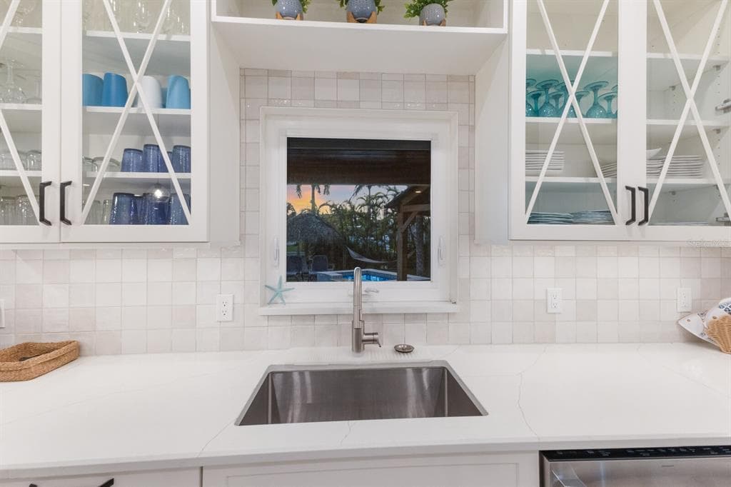 212 OAK AVENUE photo 14