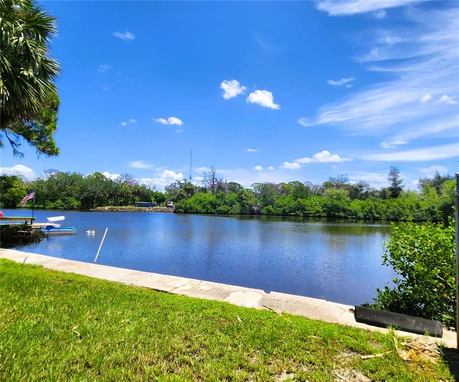 6977 EDGEWATER DRIVE photo 3