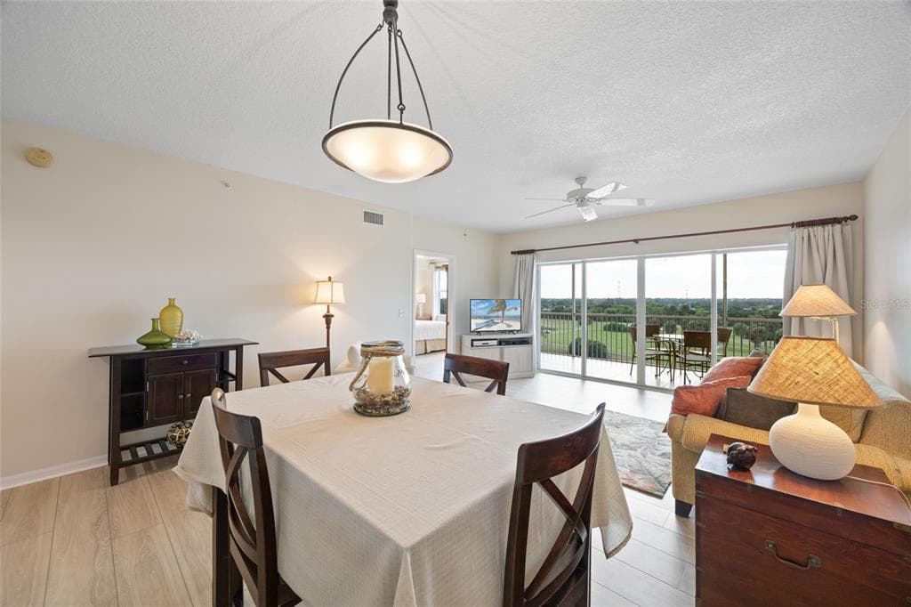 1200 COUNTRY CLUB DRIVE 5402 photo 8
