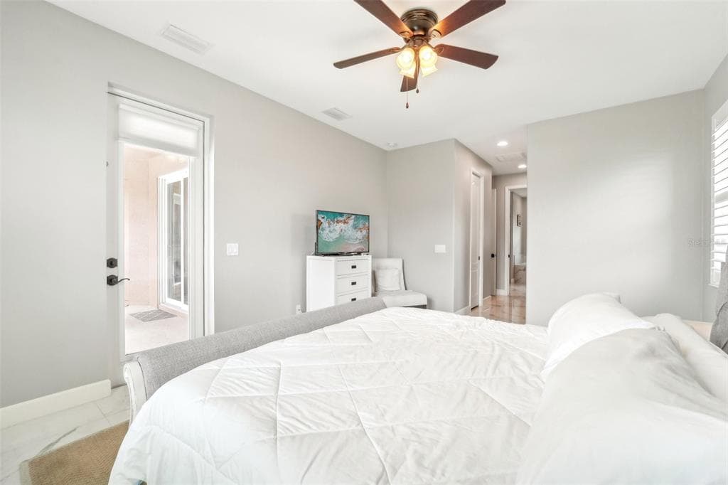 332 MCCABE STREET photo 15