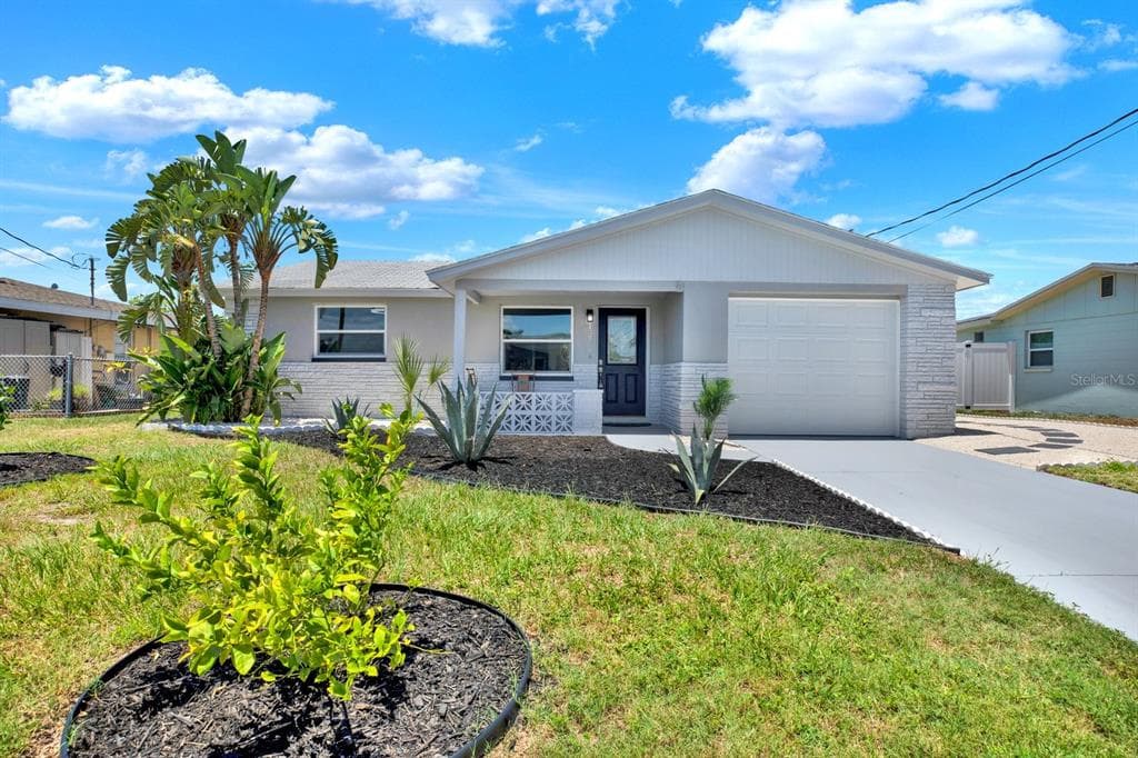 13739 LAVENDER AVENUE photo 20