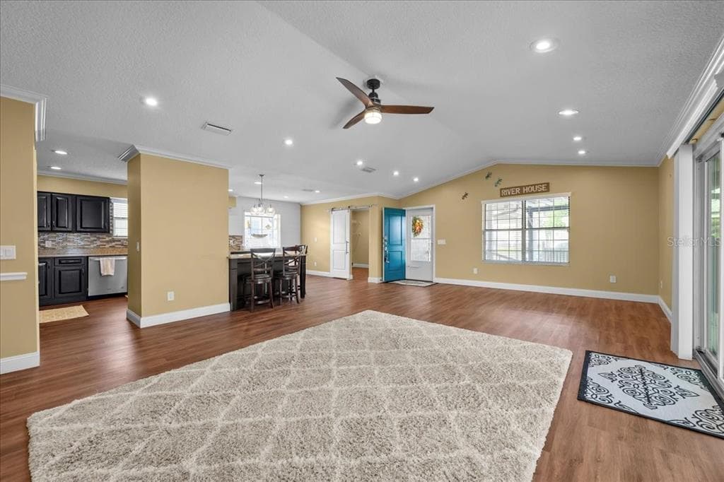 164 MOONLITE DRIVE photo 17