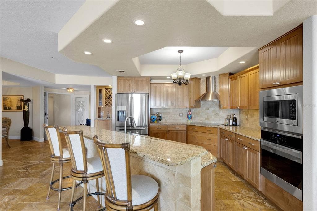 1090 PINELLAS BAYWAY S A5 photo 15