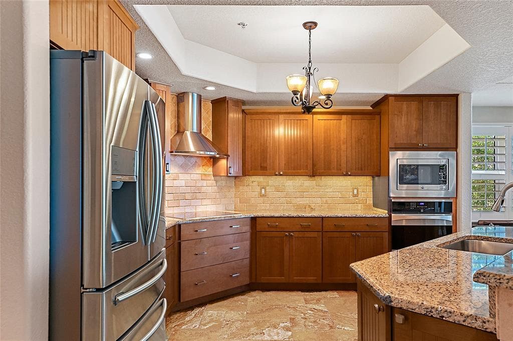 1090 PINELLAS BAYWAY S A5 photo 11