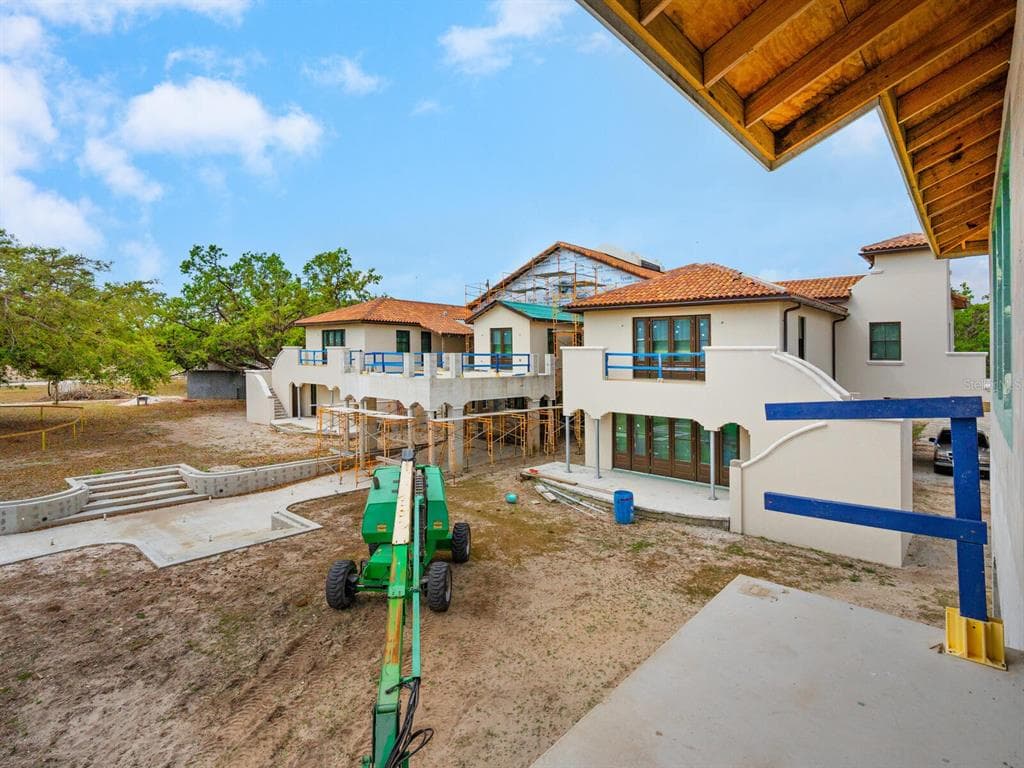 600 N JACKSON ROAD photo 14