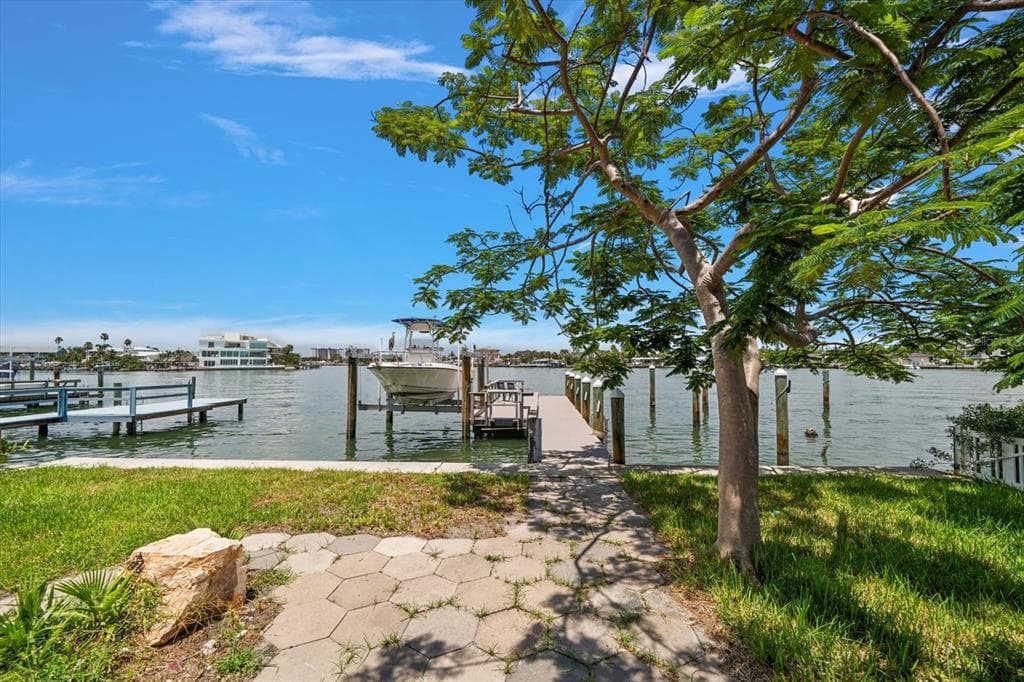 8405 BAYSHORE DRIVE photo 16