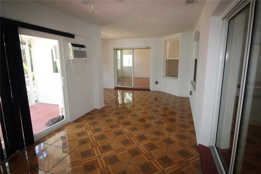 64 WHITTINGTON DRIVE photo 19