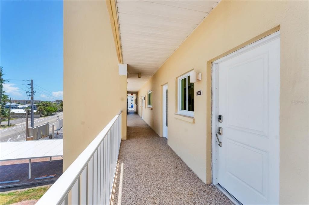 1200 TARPON CENTER DRIVE 306 photo 3