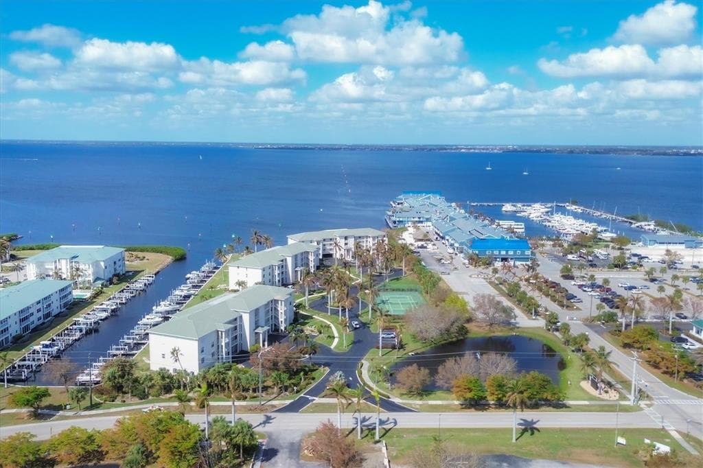 1250 W MARION AVENUE #122 3