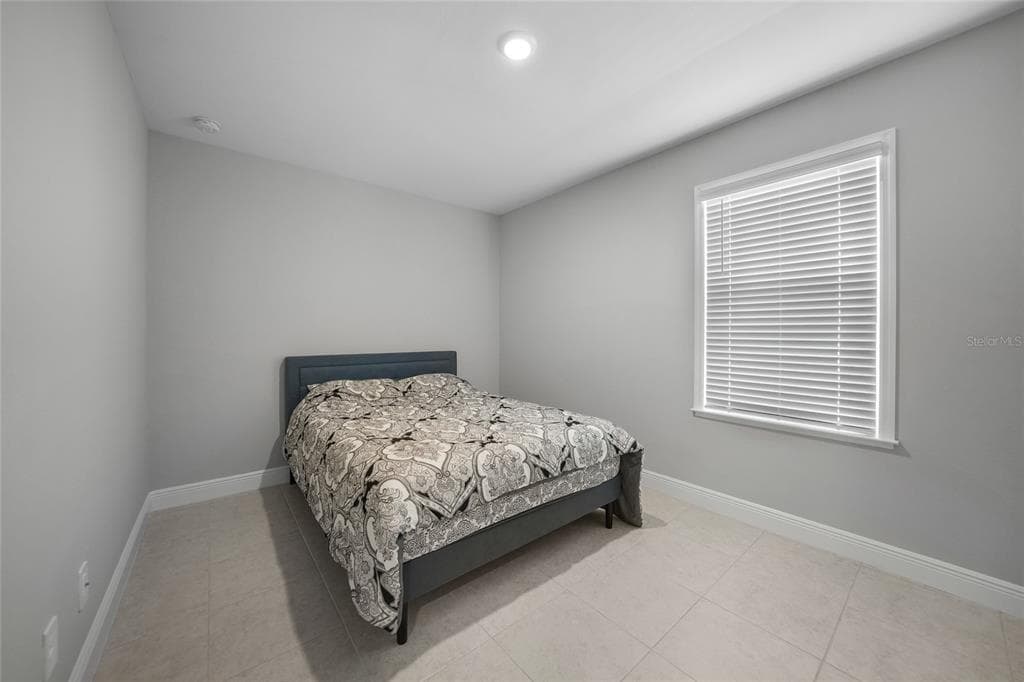 521 W TARPON BOULEVARD NW photo 22