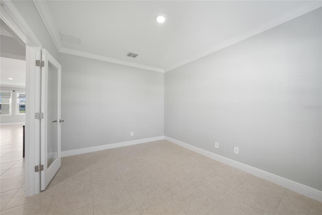 521 W TARPON BOULEVARD NW photo 24