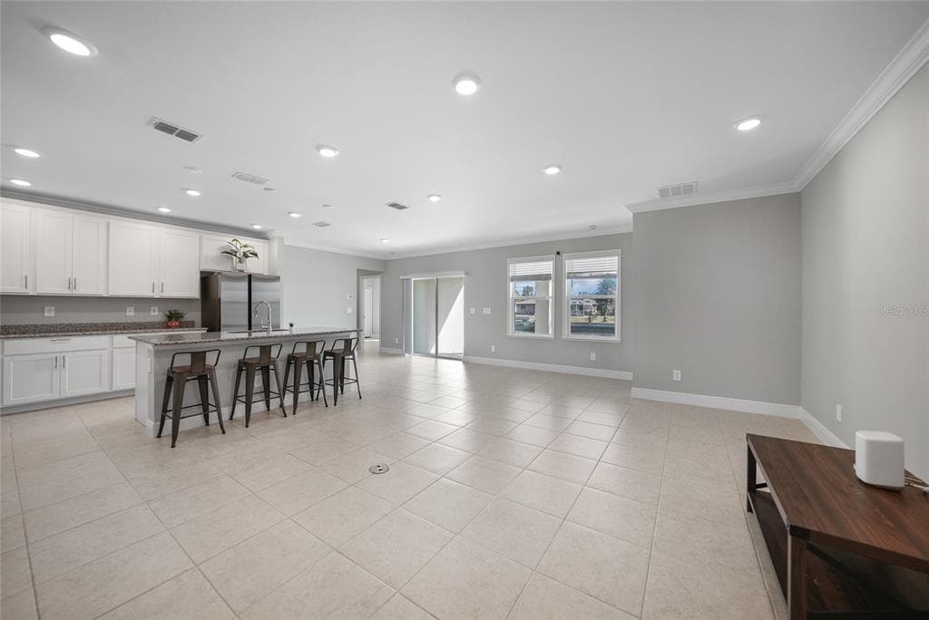 521 W TARPON BOULEVARD NW photo 10