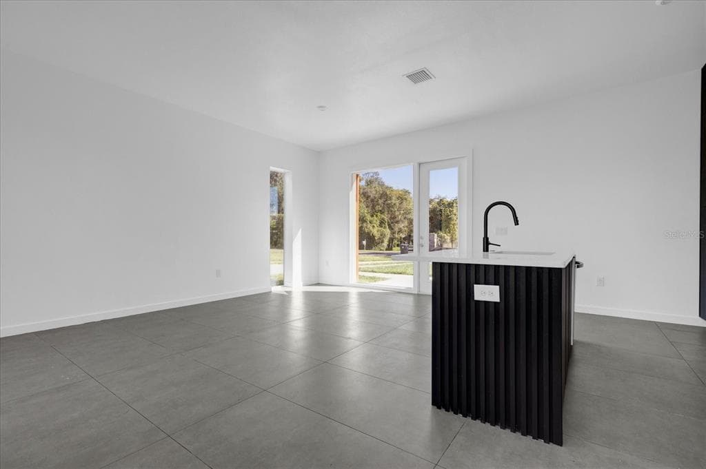501 CHASTAIN ROAD photo 3