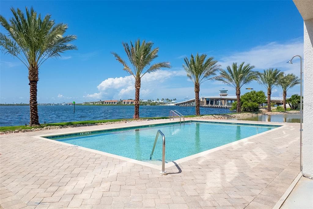 1375 BEACH ROAD 210 photo 7