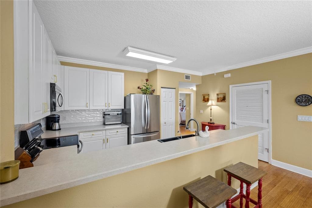 80 SURFVIEW DRIVE 118 photo 6
