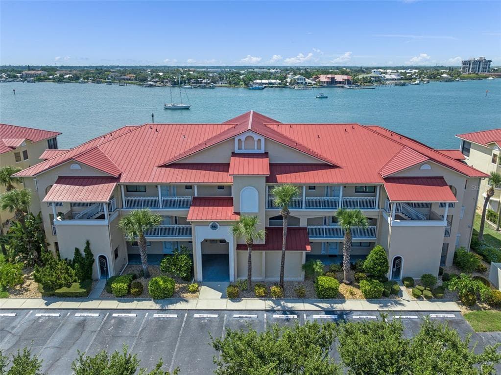 442 BOUCHELLE DRIVE #203 1