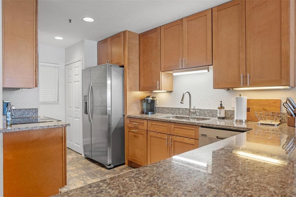 442 BOUCHELLE DRIVE #203 5
